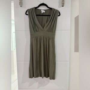 Veronica M Olive Green Sleeveless V-Neck Midi Dress